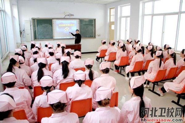 邯鄲永年衛(wèi)生學(xué)校護(hù)理學(xué)生