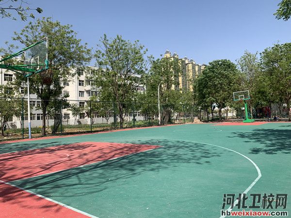 石家莊華師經(jīng)濟管理學校操場