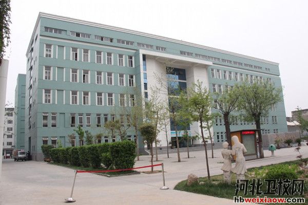 保定市女子職業(yè)中專學校校園風光