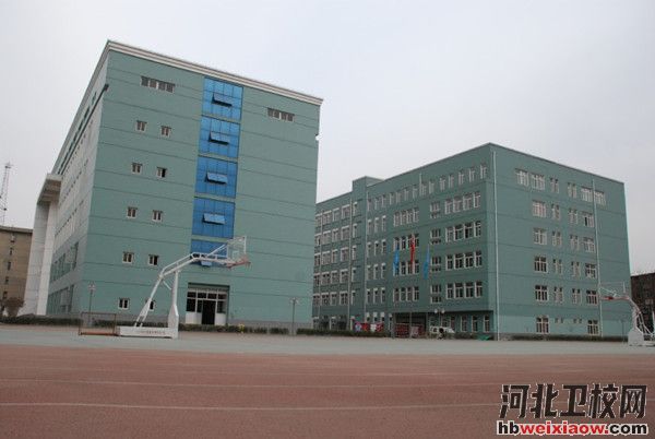 保定市女子職業(yè)中專學校校園風光1