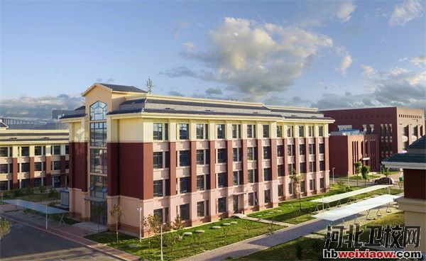 石家莊旅游學(xué)校辦公樓