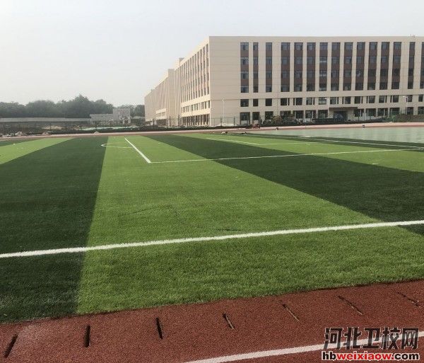 石家莊科技信息職業(yè)學(xué)院操場