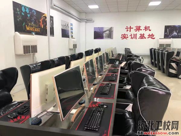 石家莊新希望職業(yè)中專學(xué)校計(jì)算機(jī)教室