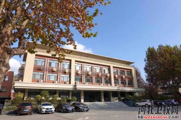 河北青年管理干部學(xué)院圖書館